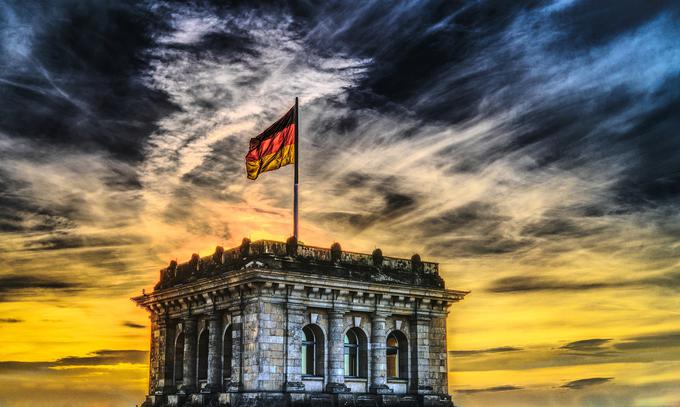 "Kar zadeva regulacijo kriptovalut, je Nemčija z novo zakonodajo postala mednarodni pionir," je za nemški medij Handelsblatt ob sprejetju zakona, ki nemškim bankam s 1. januarjem 2020 omogoča opravljanje določenih dejavnosti, ki so bile do zdaj rezervirane zgolj za kriptomenjalnice, dejal finančni svetovalec Sven Hildebrandt. | Foto: Pixabay