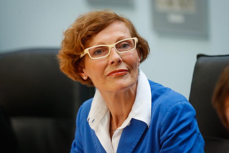 Strokovna direktorica UKC Ljubljana Marija Pfeifer je posredno potrdila odhod dveh kirurgov, a zatrdila, da ta ni posledica slabih odnosov. | Foto: STA ,