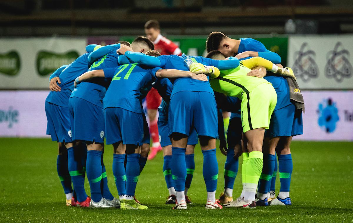 Slovenija : Rusija, slovenska nogometna reprezentanca do 21 let | Foto Blaž Weindorfer/Sportida