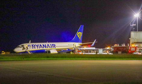 Zasilni pristanek letala Ryanair: "Še nikoli me ni bilo tako strah"