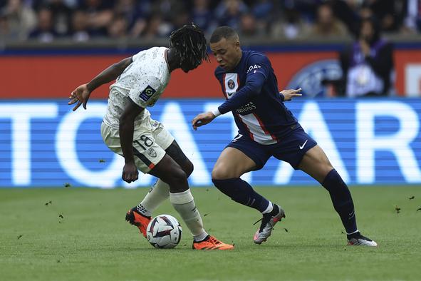 PSG suspendiral Messija, Lens se mu je približal na -6