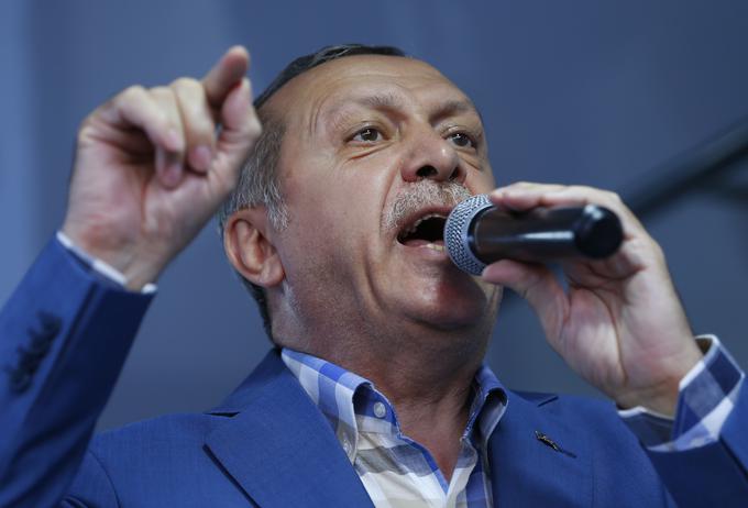 Turčija je pod vladavino predsednika Erdogana v zadnjih letih zabeležila zmanjšanje demokracije, pravne države in svobode medijev, poudarjajo evroposlanci. | Foto: Reuters