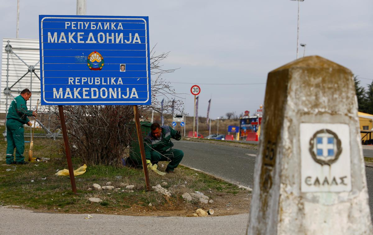 Obcestna tabla Makedonija | Foto Reuters