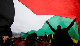 Po Španiji in Norveški tudi Irska uradno priznala Palestino