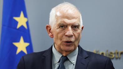 Borrell ukrajinsko ofenzivo v regiji Kursk označil za hud udarec za Putina