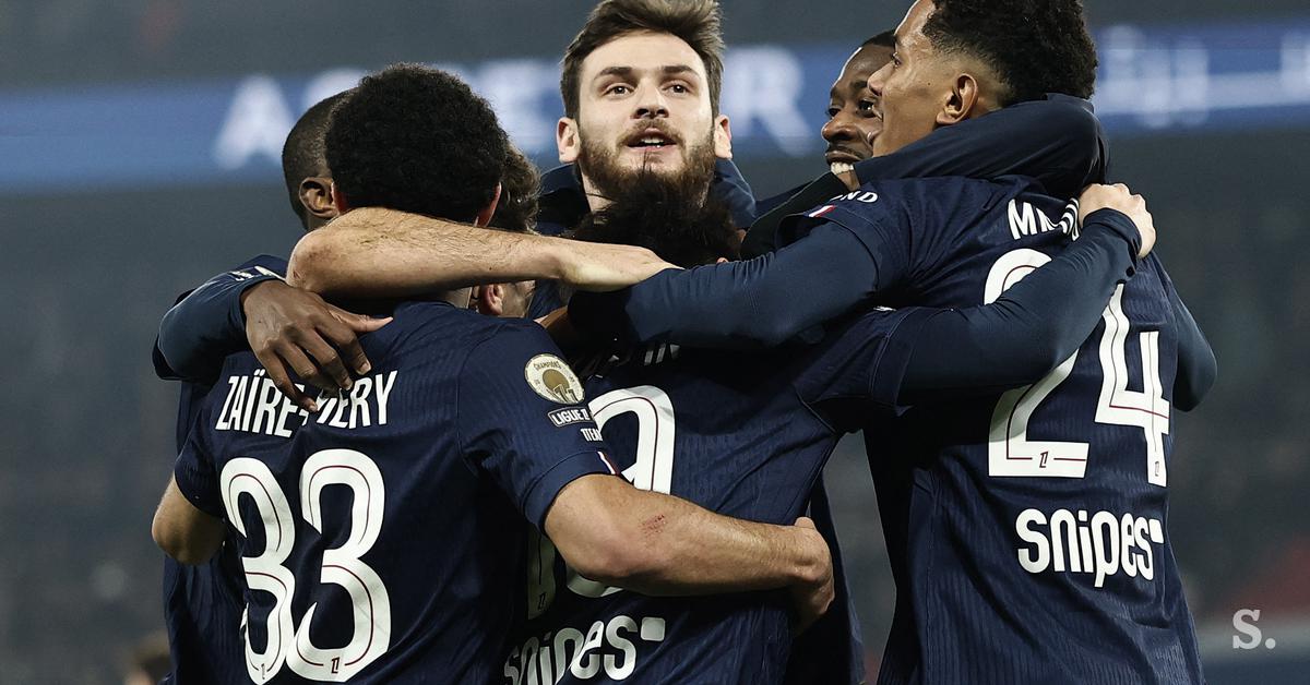 Lens ni izkoristil priložnosti za (začasni) skok na vrh, tam ostaja PSG Kép