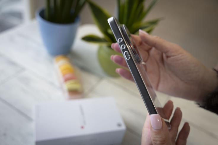 Desna stran pametnega telefona Xiaomi 17 Ultra | Foto: Bojan Puhek