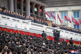 Severna Koreja praznovanje rojstni dan ustanovitelja Kim Il-sunga