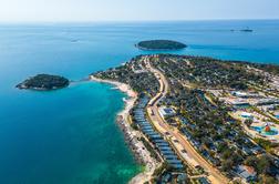 V hrvaški Istri pridržali Italijana zaradi domnevnega snemanja golih otrok