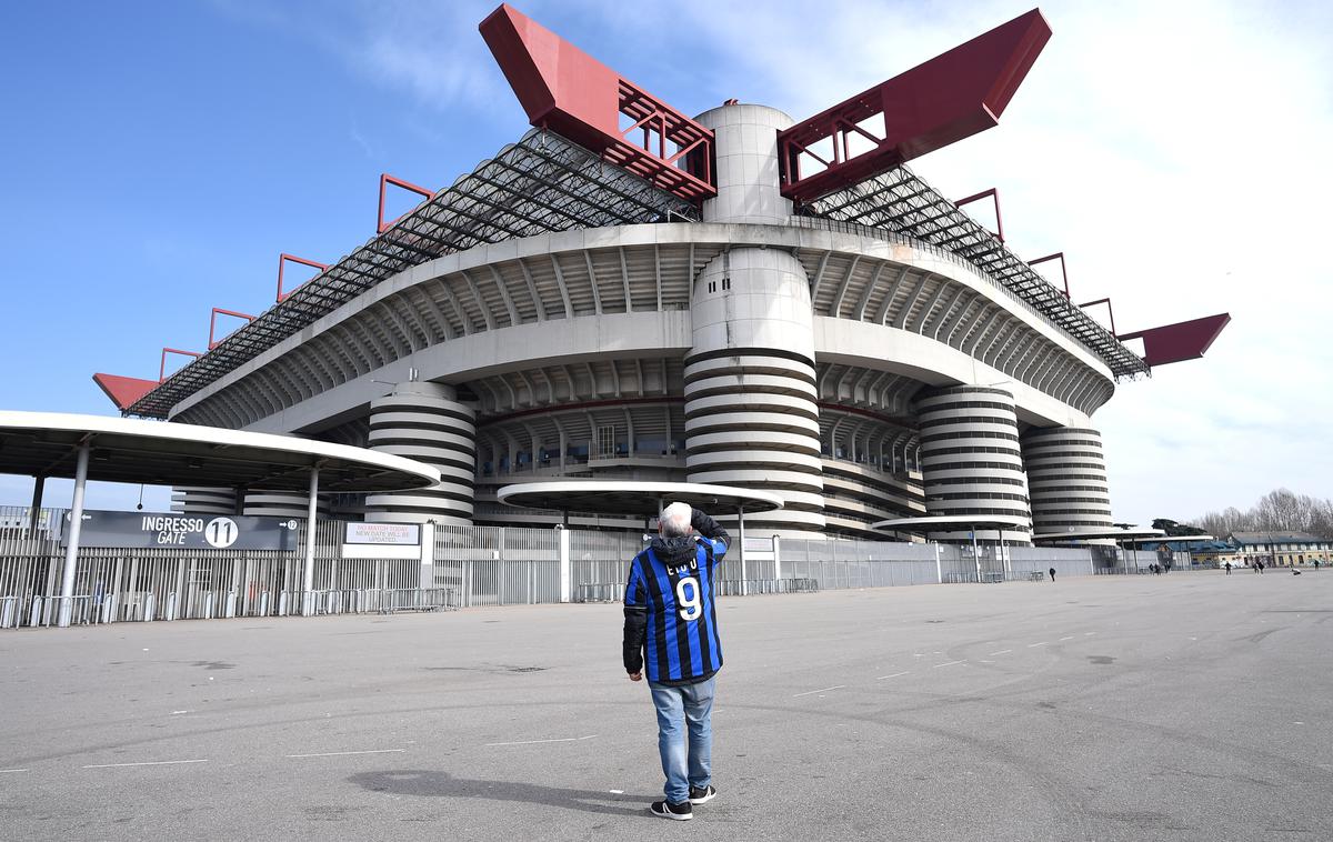 San Siro Inter | San Siro, kjer igrata domače tekme v Italiji milanska velikana Inter in Milan, že dalj časa sameva. | Foto Reuters