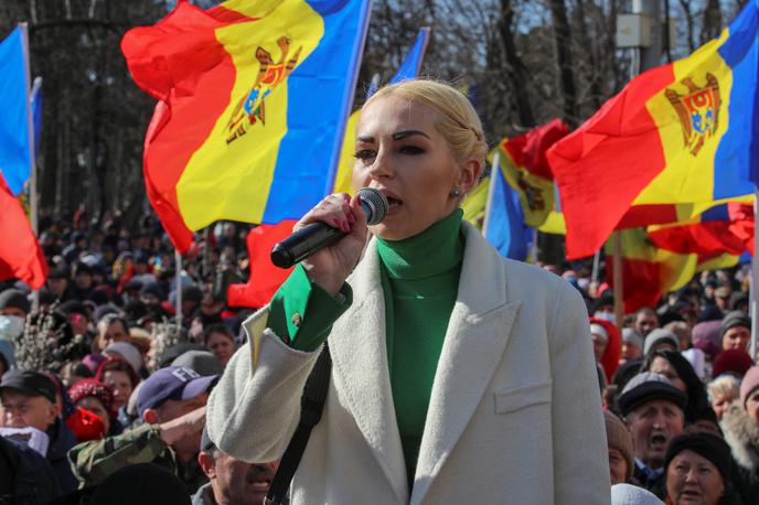 Marina Tauber | Poslanka v moldavskem parlamentu in podpredsednica populistične proruske stranke Šor Marina Tauber je v prvih vrstah protivladnih protestov v Kišinjevu.  | Foto Guliverimage