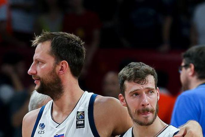 Poskuša jih razumeti, a dodaja: Zraven moraš biti tudi takrat, ko kdaj ne gre!