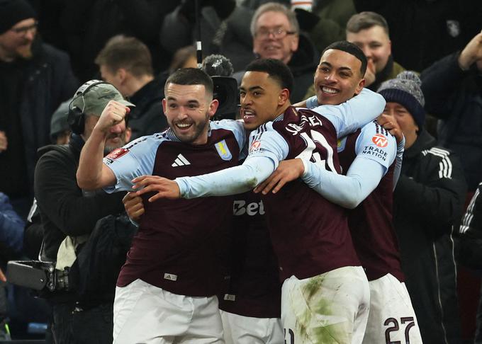 Aston Villa je v 4. krogu pokala FA na Villa Parku premagala Tottenham z 2:1. Junak srečanja Morgan Rogers je prispeval zadetek in podajo. | Foto: Reuters