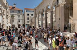 V Splitu zaradi vse več opitih turistov v omejitev prodaje alkohola