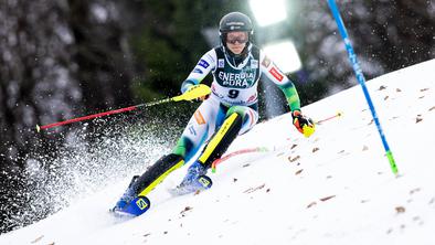 Vlhova nepremagljiva v slalomu, Ana Bucik bi bila brez napake zelo visoko