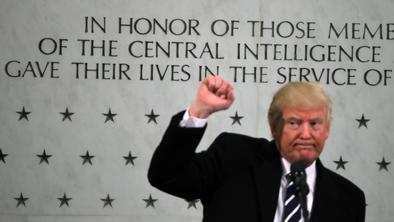 Trump v čudaškem govoru: Verjemite mi, pameten človek sem