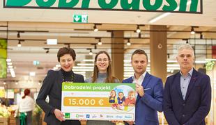 P&G in Tuš donirala 15 tisoč evrov projektu Podari malico