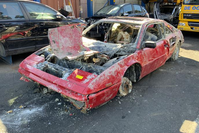 Ferrari mondial | Tega ferrarija so ukradli pred 26 leti. Ni pa znano, koliko časa je bil pod vodo. | Foto De Ooyevaar Autodemontage