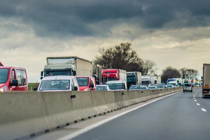 Avstrija, zastoj | V soboto se je prometni zastoj raztezal od Gollinga čez Walserberg na Solnograškem in čez mejo na Bavarsko in je znašal dobrih 45 kilometrov. | Foto Shutterstock