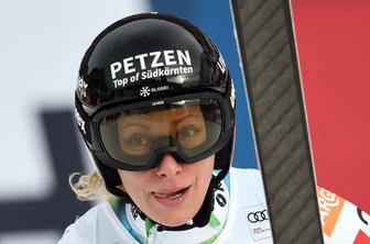 Ilka Štuhec le štiri stotinke za Lindsey Vonn in stopničkami: "Malce je grenkega priokusa"