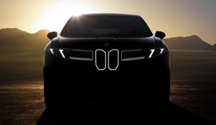 Nova smer za BMW, kaj menite? "Ledvičke" majhne in osvetljene. #foto