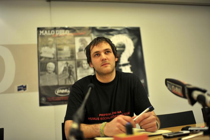 "Kvaliteta dela in življenja se za prekarce za zdaj ni spremenila," pravi predsednik Sindikata prekarcev Marko Funkl. | Foto: Matej Leskovšek