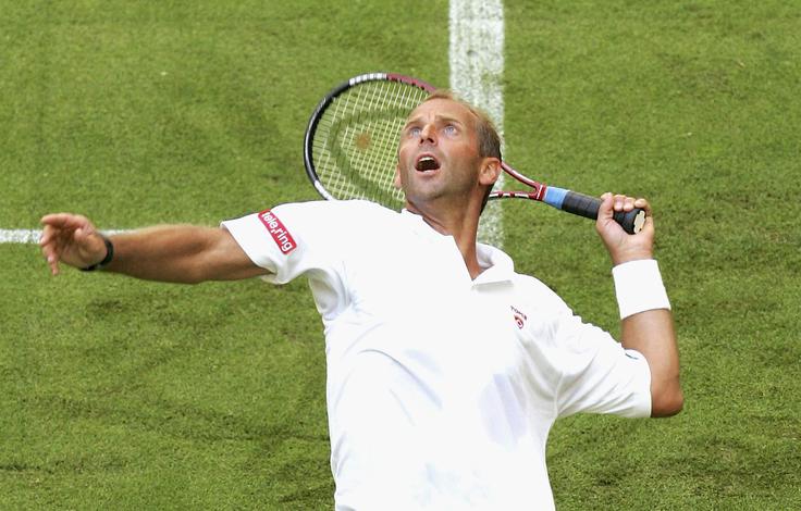 Na wimbledonski travi ni dobil niti enega dvoboja. | Foto: Guliverimage/Getty Images