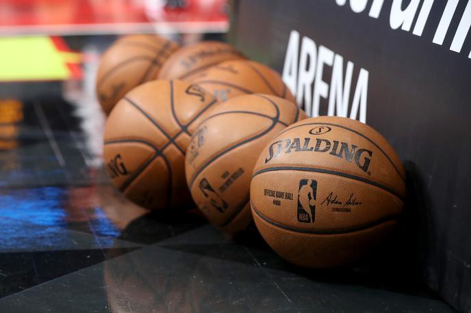 Spalding NBA | Košarkarskih žog Spalding v prihodnji sezoni lige NBA ne bodo več na severnoameriških parketih. | Foto Reuters