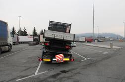 Neverjetno, kako je madžarski tovornjakar prevažal tovor #foto