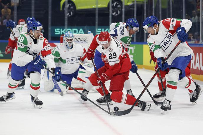 SP v hokeju: Italija - Danska | Italijani so pošteno namučili Dance. | Foto Reuters