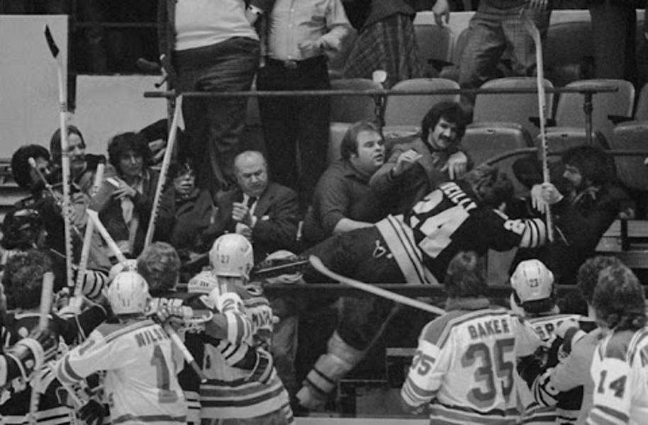 Predbožična norost v New Yorku #video