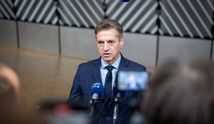 Obrambni referendumi: Golob se je odločil za to potezo