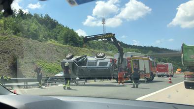 Nesreča na primorski avtocesti, nastajajo zastoji #foto