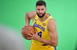 Neverjetno, Nemec spet poškdovan, debi za LA Lakers se zamika