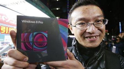 Microsoft z Windows 8 znova krepi imperij