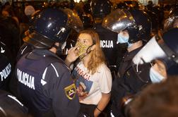 Po zadnjih petkovih protestih policija vodi tudi več prekrškovnih postopkov