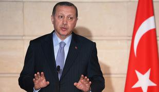 Turška volilna komisija potrdila poraz Erdogana v Istanbulu