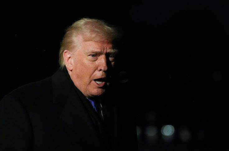 Po mnenju Donalda Trumpa je največje presenečenje vojne z Iranom dejstvo, da je Iran s povračilnimi udarci napadel arabske države, med drugim Kuvajt, Bahrajn, Združene arabske emirate in Katar.  | Foto: Reuters