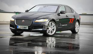 Jaguar XF – velika mačka Slovence nagovarja s ceno in prestižem