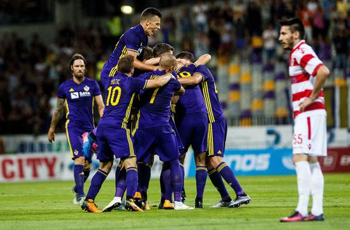 Maribor s pomočjo ''podaje" Mitje Vilerja izločil Zrinjski!