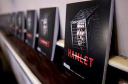 V Drami spopad s stereotipi o Hamletu