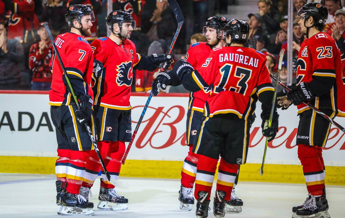 Calgary Flames | Calgary Flames so doma izgubili proti Buffalu. | Foto Reuters