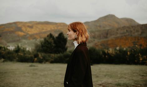 Dvojčki ne posojajte denarja, device imate dovolj neiskrenosti