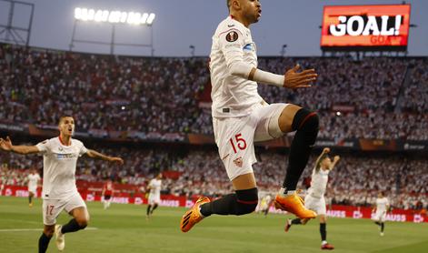 Sevilla izločila Manchester United, Roma šele po podaljšku Feyenoord