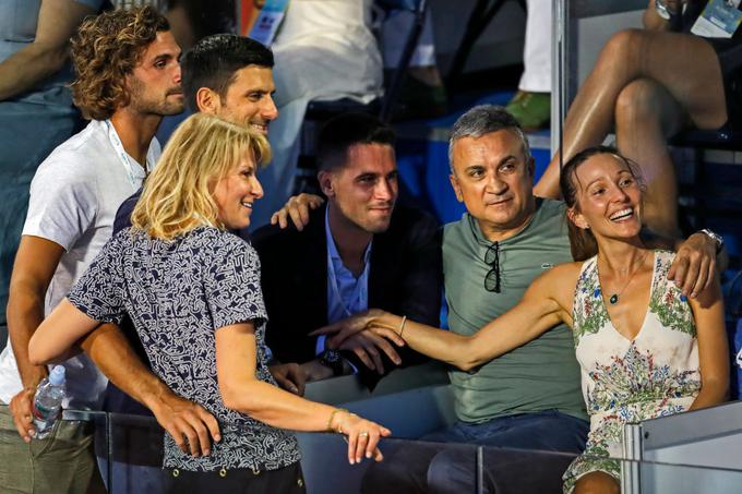 Novak Đoković v objemu svoje mame | Foto: Gulliver/Getty Images
