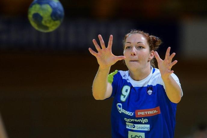 Nina Jeriček, najboljša leva zunanja v Franciji?