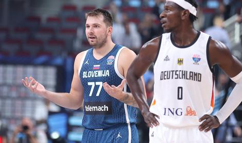 V živo: Odlična Slovenija dobila prvi polčas, a Dončić 17 minut do konca s četrto osebno