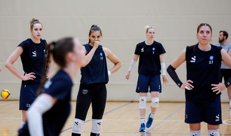 Slovenske odbojkarice v Baku na prvo letošnjo preizkušnjo