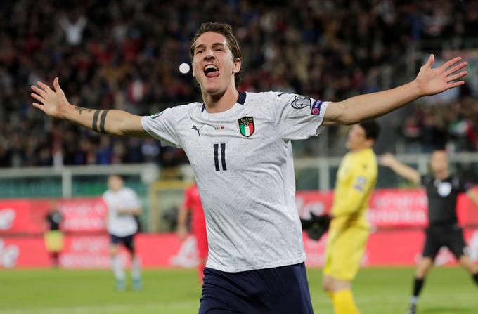 Mladi Nicolo Zaniolo je za Italijo debitiral, še preden je v članski konkurenci zbral 30 klubskih nastopov. | Foto: Reuters