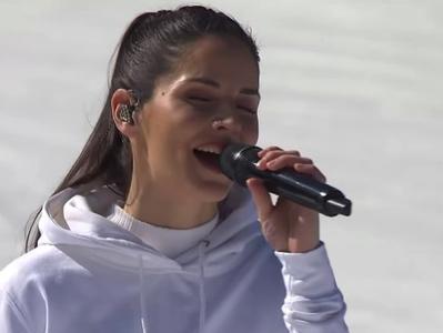 Pevka Lea Sirk s svojim glasom naježila kožo 30 tisoč obiskovalcev #video